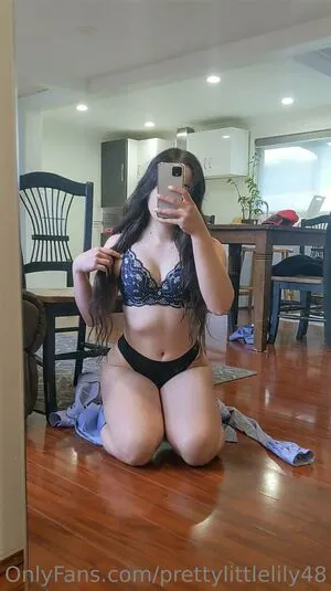 Prettylittlelily48 OnlyFans Leaked Free Thumbnail Picture - #WwtS1hn1GB