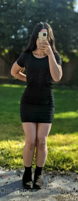 Prettylittlelily48 OnlyFans Leaked Free Thumbnail Picture - #p7lt8MuiWn