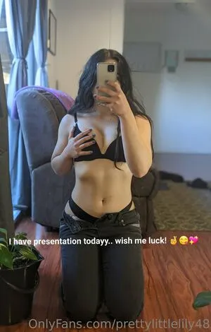 Prettylittlelily48 OnlyFans Leaked Free Thumbnail Picture - #y0Q9xWvBj1