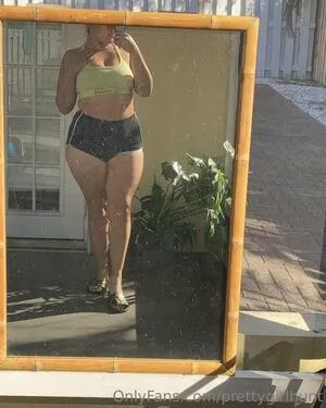 Prettypeaches OnlyFans Leaked Free Thumbnail Picture - #FMIix1ppW7