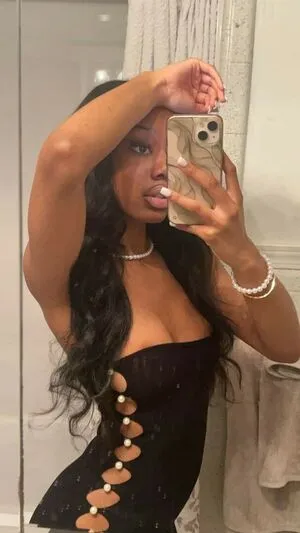 Prettypetitepricey OnlyFans Leaked Free Thumbnail Picture - #11LXtChKC2