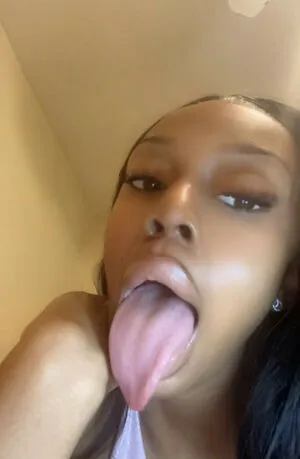 Prettypetitepricey OnlyFans Leaked Free Thumbnail Picture - #26XLz2vRg3