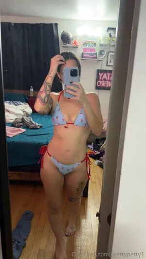 Prettypetty1 OnlyFans Leaked Free Thumbnail Picture - #FaDYiDeKo2