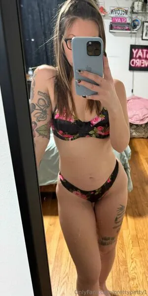 Prettypetty1 OnlyFans Leaked Free Thumbnail Picture - #rVXW0W5Q2x