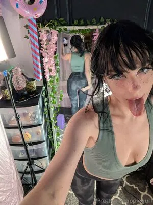 Prettypineapplegurl OnlyFans Leaked Free Thumbnail Picture - #n0f0xbtihl