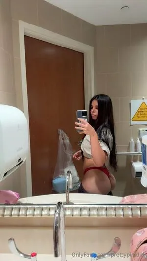 Prettypinklia OnlyFans Leaked Free Thumbnail Picture - #oeFuRrZrrV