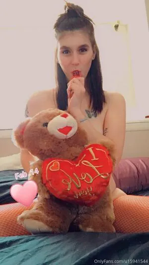 Prettypixie113 OnlyFans Leaked Free Thumbnail Picture - #8jOdGYQFey