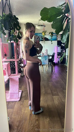 Prettypixie23 OnlyFans Leaked Free Thumbnail Picture - #p9EgaXZTTt