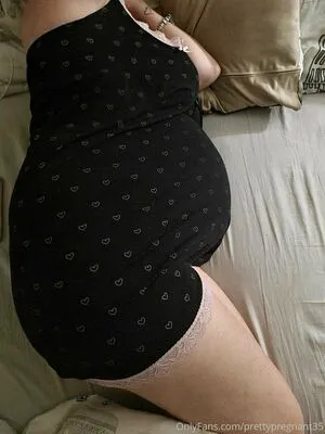 Prettypregnant35 OnlyFans Leaked Free Thumbnail Picture - #BkLHMDTucp