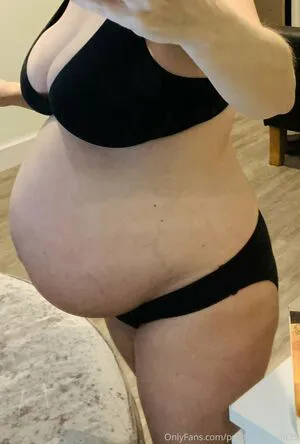 Prettypregnant35 OnlyFans Leaked Free Thumbnail Picture - #LoC0Gf0SKe