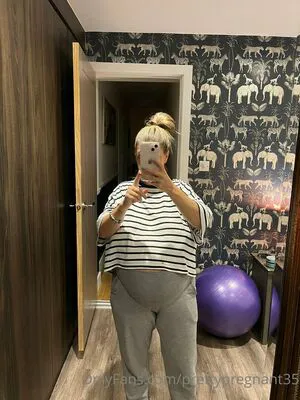 Prettypregnant35 OnlyFans Leaked Free Thumbnail Picture - #Rmb00aKpht