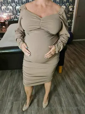 Prettypregnant35 OnlyFans Leaked Free Thumbnail Picture - #TsPN6Sutfh