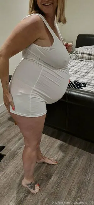 Prettypregnant35 OnlyFans Leaked Free Thumbnail Picture - #pKMLy1ffs2