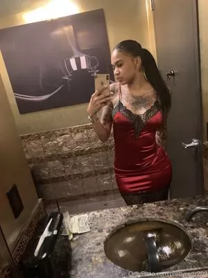 PrettyRedz OnlyFans Leaked Free Thumbnail Picture - #adjAfH89w2