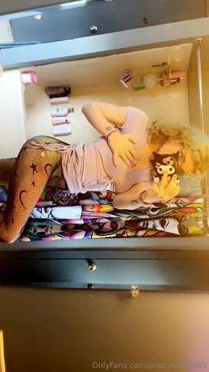 Prettystella05 OnlyFans Leaked Free Thumbnail Picture - #x9Scp0ppG8