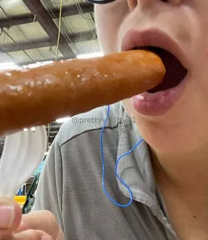 Prettyy Kitty21 OnlyFans Leaked Free Thumbnail Picture - #c6bHJnRcl9