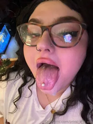 Princ X X Xss OnlyFans Leaked Free Thumbnail Picture - #AI0M5fZsQy