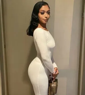 Princess Emily OnlyFans Leaked Free Thumbnail Picture - #8ZLN8FCVoR