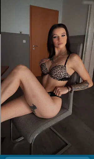 Princess Gina OnlyFans Leaked Free Thumbnail Picture - #40OzMEK7oG