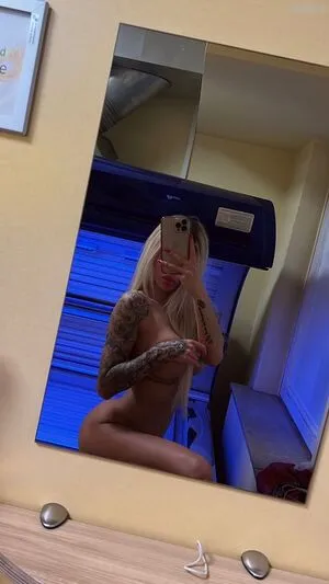 Princess Lonie Alwine OnlyFans Leaked Free Thumbnail Picture - #lFndQYY31v