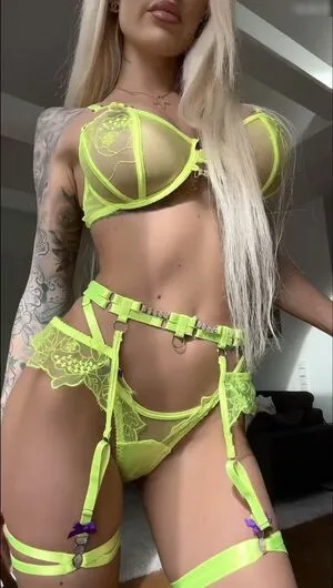 Princess Lonie Alwine OnlyFans Leaked Free Thumbnail Picture - #nvKtshlFLU