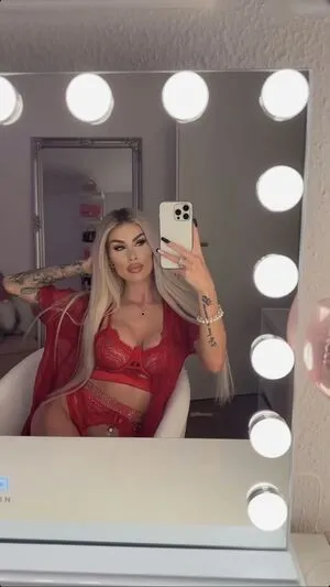 Princess Lonie Alwine OnlyFans Leaked Free Thumbnail Picture - #vO5WauY7qo