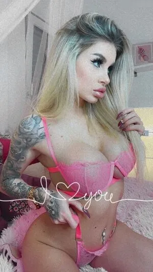 Princess Lonie Alwine OnlyFans Leaked Free Thumbnail Picture - #wrf0r1upwr