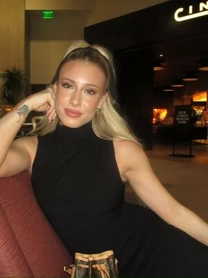 Princessava22 OnlyFans Leaked Free Thumbnail Picture - #t12PomRksN