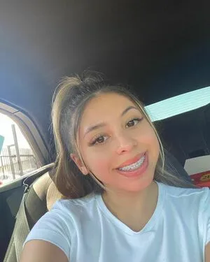 Princessemilyyyy OnlyFans Leaked Free Thumbnail Picture - #c40eALxb9B