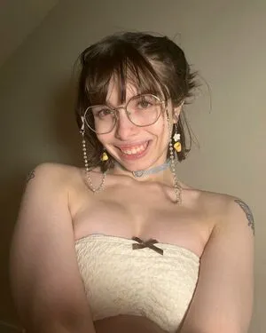 Princessemmagrace OnlyFans Leaked Free Thumbnail Picture - #glAl1aNAlx