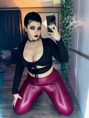 Princessgothicbean OnlyFans Leaked Free Thumbnail Picture - #7kQ3n0siny