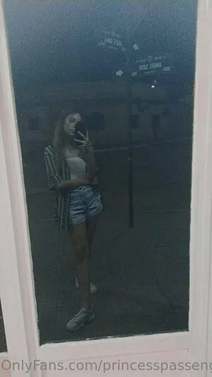 Princesspassengerr OnlyFans Leaked Free Thumbnail Picture - #9qOx20npxU