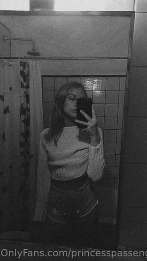 Princesspassengerr OnlyFans Leaked Free Thumbnail Picture - #gfbbEMF4Ee