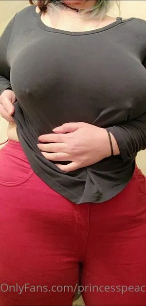 Princesspeachrings OnlyFans Leaked Free Thumbnail Picture - #IlwtFNDCAr