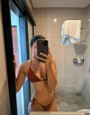 Princessxalicexx OnlyFans Leaked Free Thumbnail Picture - #XqQ5GMcMnV