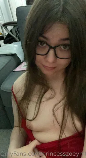 Princesszoeymtf OnlyFans Leaked Free Thumbnail Picture - #cuXDSe4ati