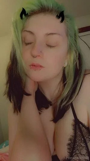 Prinxessxnikki OnlyFans Leaked Free Thumbnail Picture - #4KaqfpMZJn