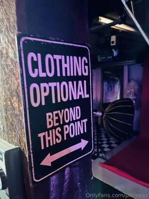 Privexpresents OnlyFans Leaked Free Thumbnail Picture - #0GikiDXSH1