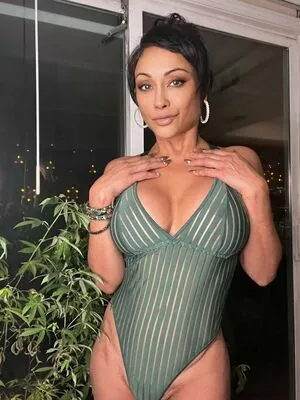 Priya Anjali Rai OnlyFans Leaked Free Thumbnail Picture - #IVY5qWihqW