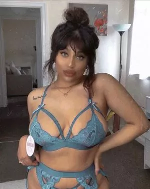 Priya Yasmin OnlyFans Leaked Free Thumbnail Picture - #VPAxOfJtzi