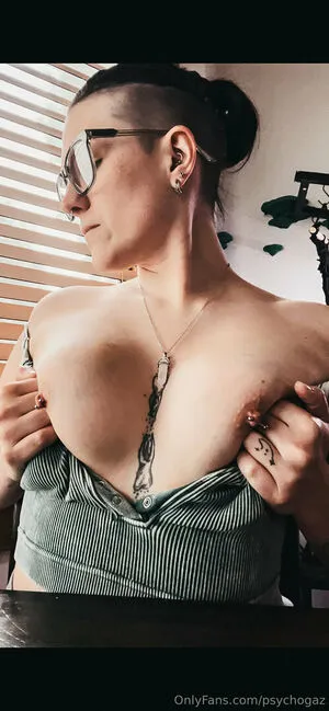 Psychogaz OnlyFans Leaked Free Thumbnail Picture - #6yudvKkMz3