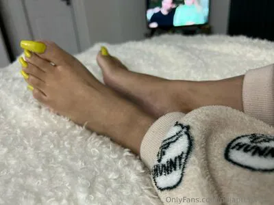 Pujaprettyfeet OnlyFans Leaked Free Thumbnail Picture - #ly75gEYbgA