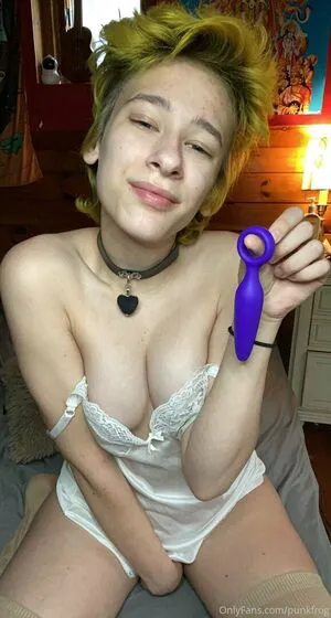 Punkfrog OnlyFans Leaked Free Thumbnail Picture - #1Ks8b69dtN