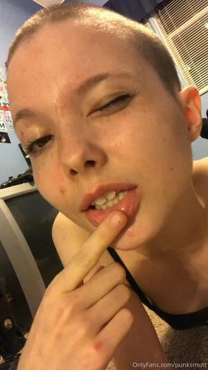 Punksmutt OnlyFans Leaked Free Thumbnail Picture - #7FZo2kP2td
