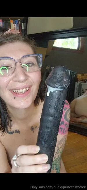 Punkyprincessxofree OnlyFans Leaked Free Thumbnail Picture - #wGerpUrcWU
