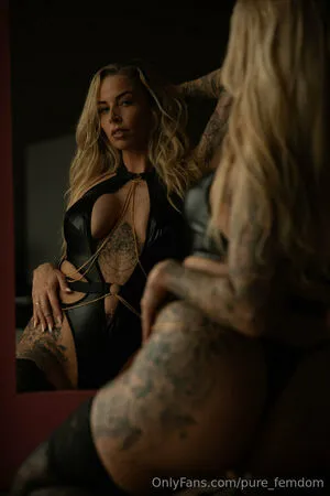 Pure Femdom OnlyFans Leaked Free Thumbnail Picture - #eEGTkFEv0u
