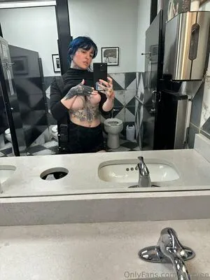 Purrvee OnlyFans Leaked Free Thumbnail Picture - #RKSTigkmug