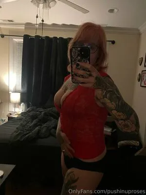 PushingUpRoses OnlyFans Leaked Free Thumbnail Picture - #067B33URcf