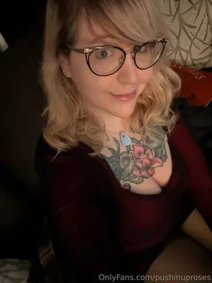 PushingUpRoses OnlyFans Leaked Free Thumbnail Picture - #4JuSFLVoGE