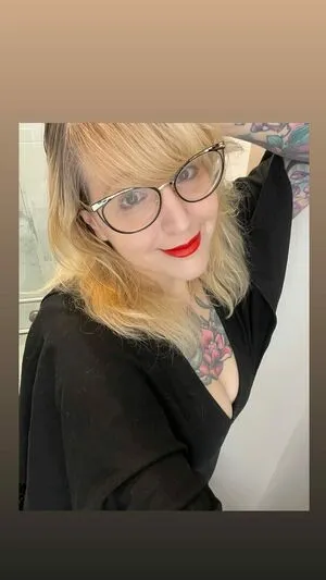 PushingUpRoses OnlyFans Leaked Free Thumbnail Picture - #7W94S7V0ua